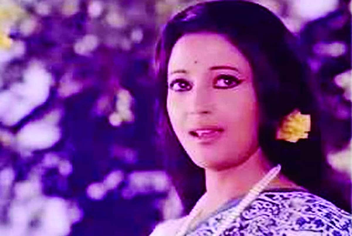 Bollywood Actress Suchitra Sen Birthday Know about actress who refused DadaSaheb Phalke Award