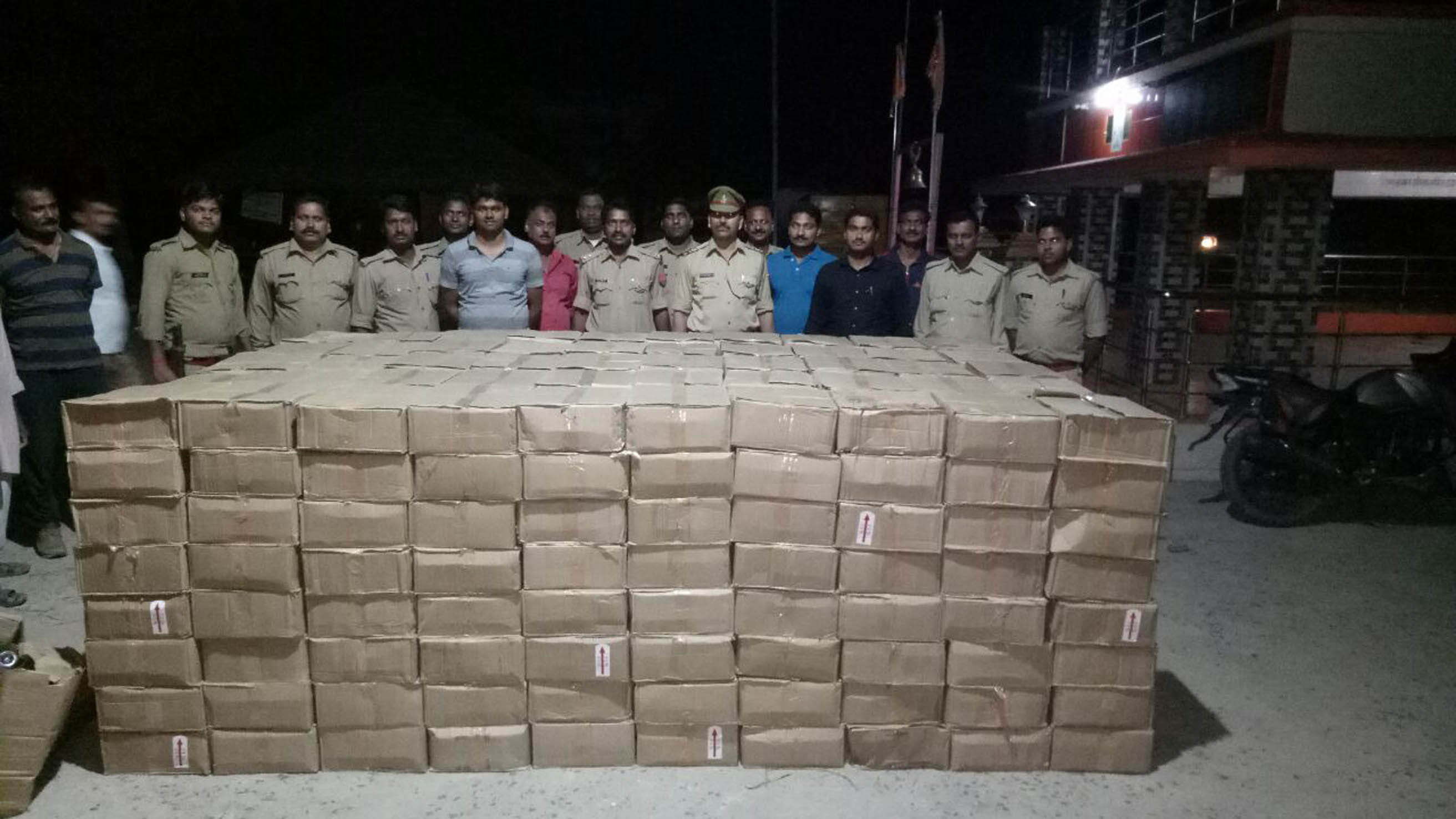 Illegal Wine Smuggling in bihar from the way of purvanchal