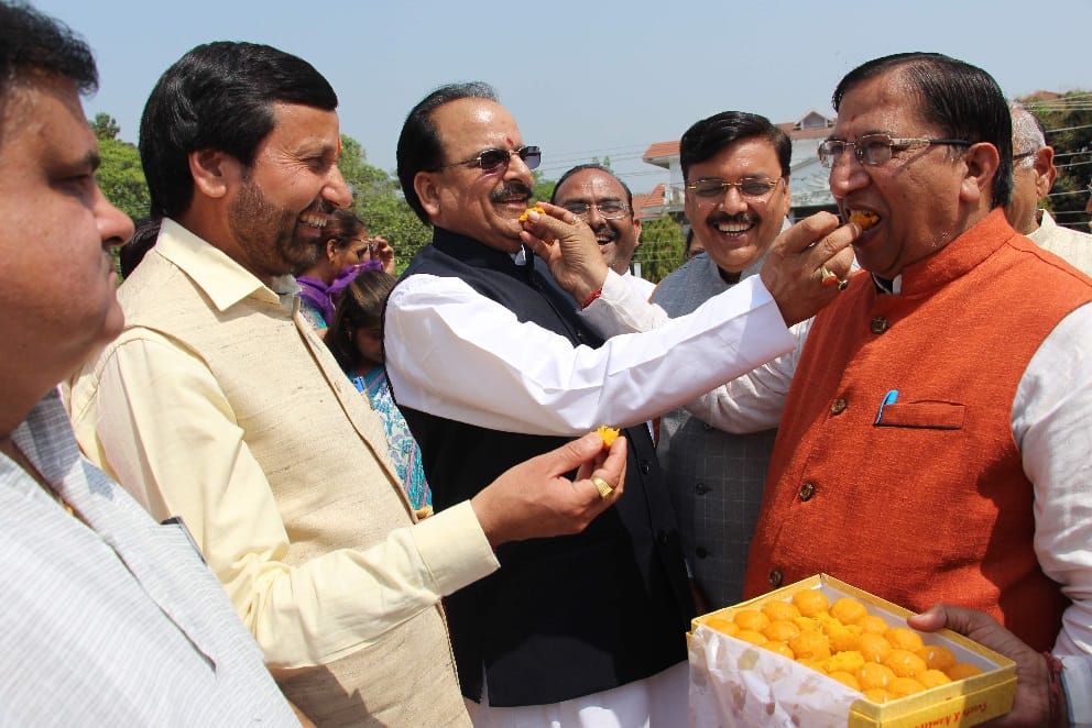 uttarakhand bjp celebrate foundation day in dehradun