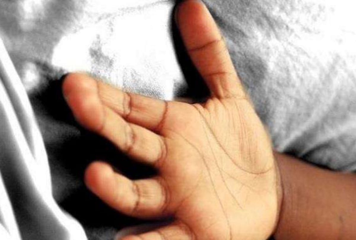 two years child died in lucknow
