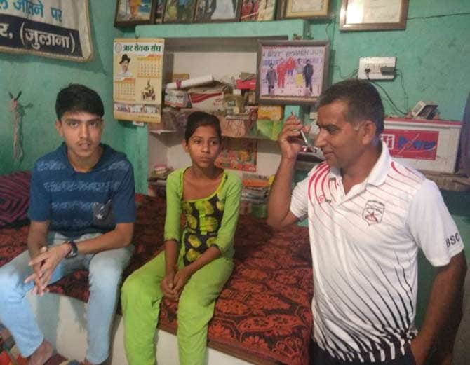 farmer son deepak lather won bronze medal weightlifting in commonwealth games