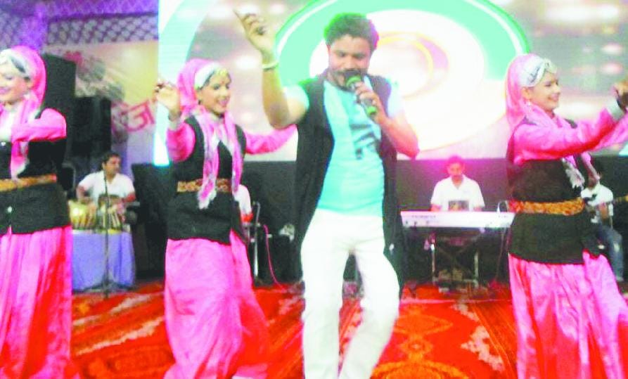 धोडू धोए तेरे डूगे नालुए पर मचा धमाल
