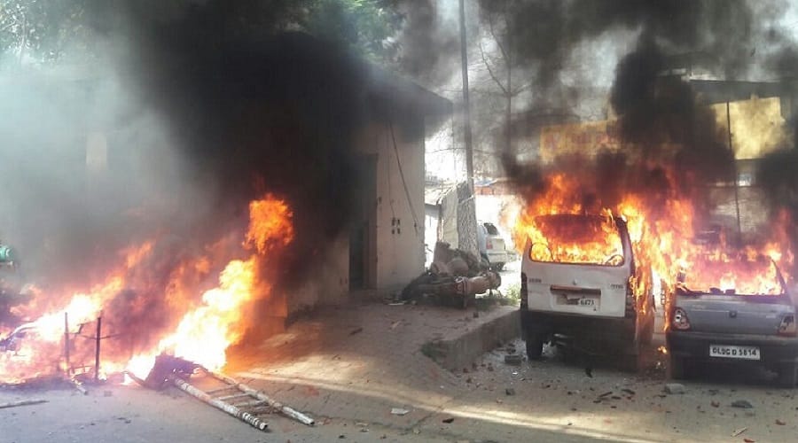 Dalit movement: fire at the police checkpost, accused took away government weapons