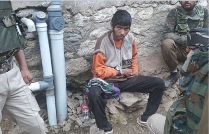 one terrorist killed in Pulwama's Kangan encounter jammu and kashmir