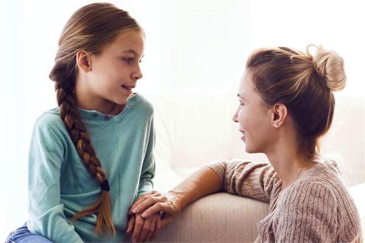 Know why Talking to Your Child About Menstruation is very important for every mother