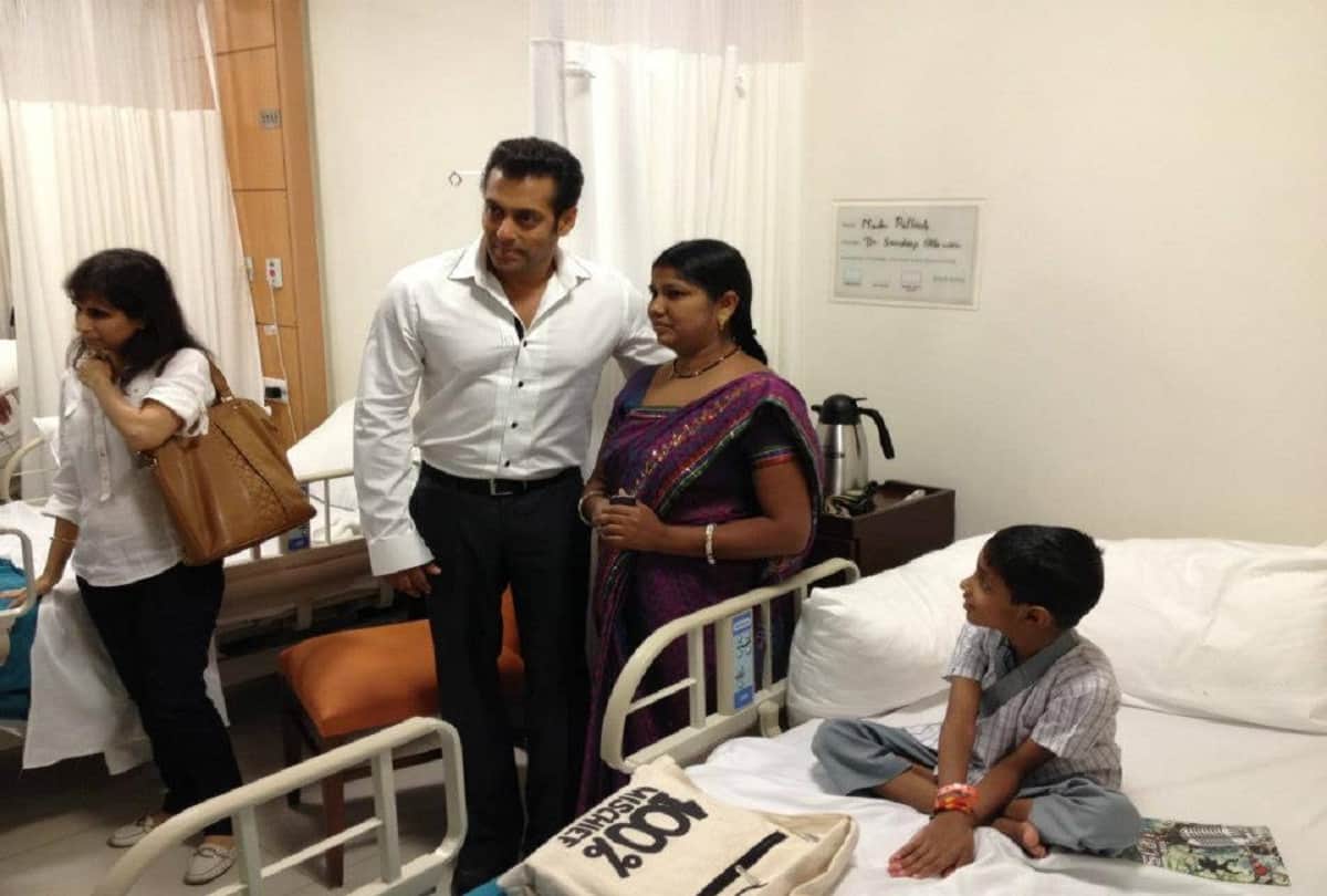 Bollywood actor Salman Khan close relation with Aligarh