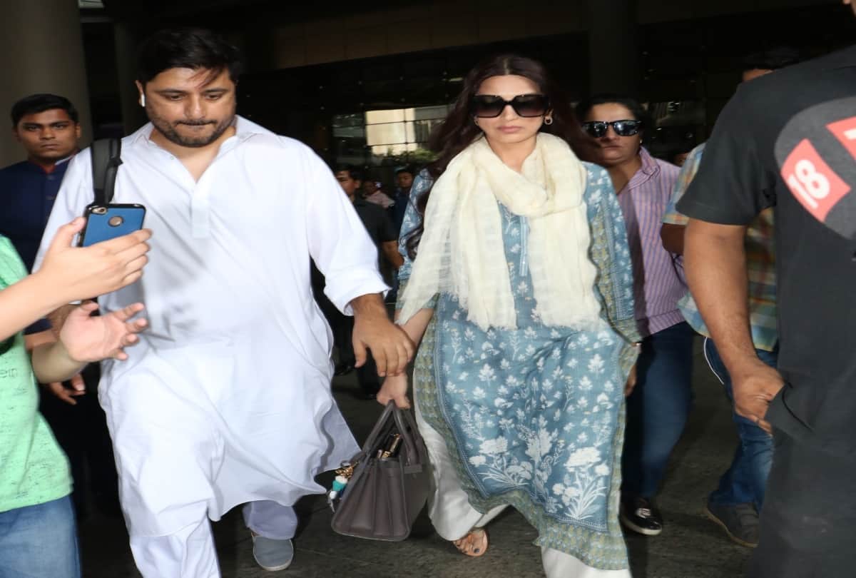 Blackbuck Poaching Case Saif Ali Khan Tabbu Sonali Bendre And Neelam return Mumbai