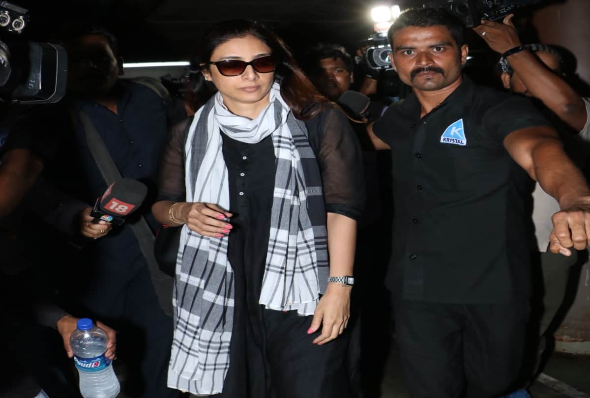 Blackbuck Poaching Case Saif Ali Khan Tabbu Sonali Bendre And Neelam return Mumbai