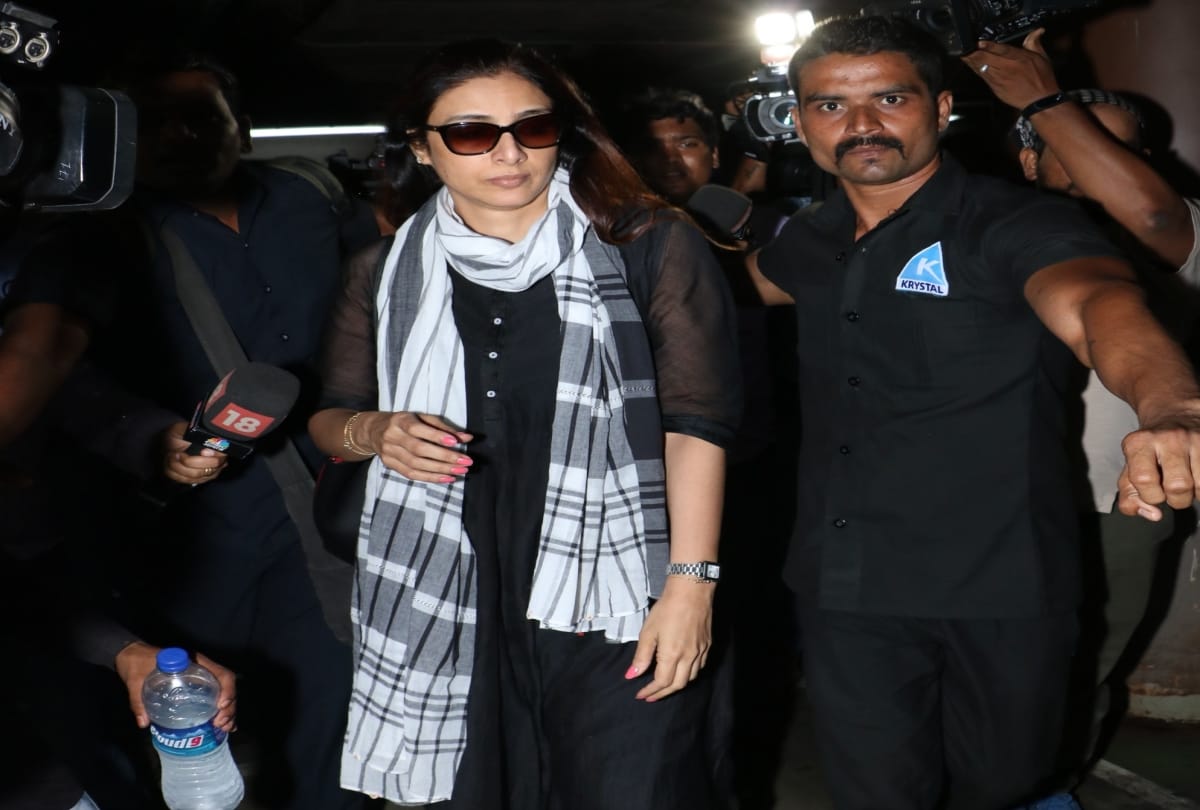 Blackbuck Poaching Case Saif Ali Khan Tabbu Sonali Bendre And Neelam return Mumbai