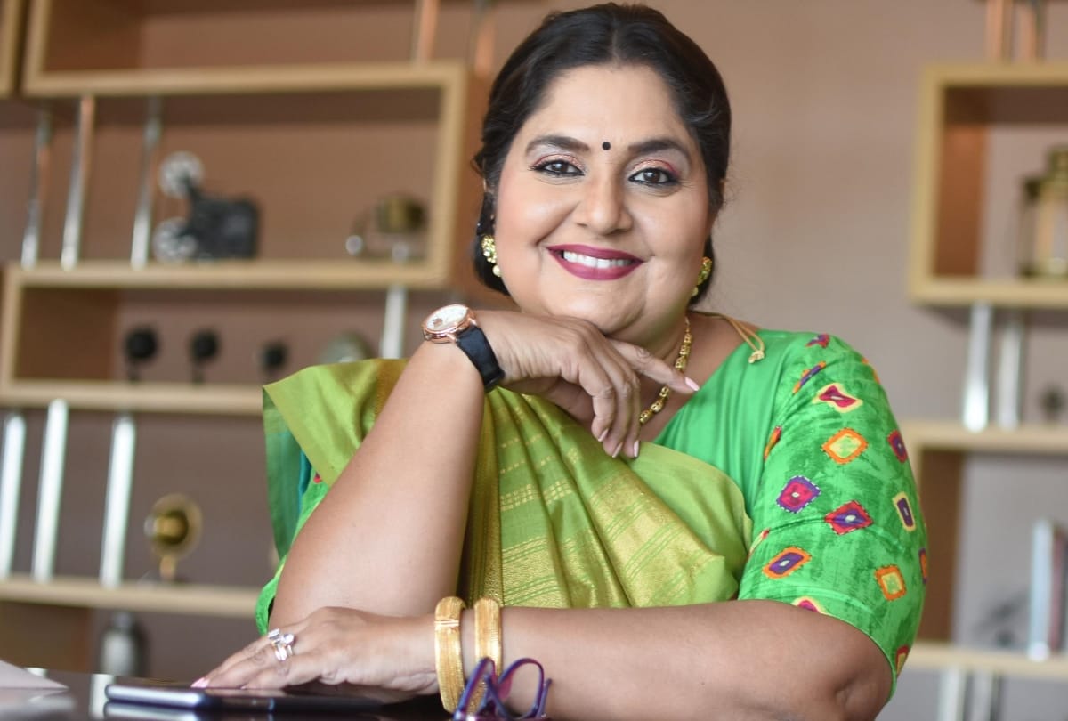 tv actor jamnadas majethia and actress vandana pathak in lucknow