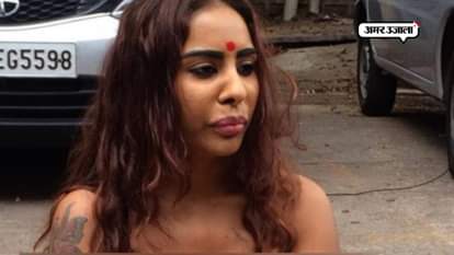 Actress goes topless alleging casting couch in hyderabad