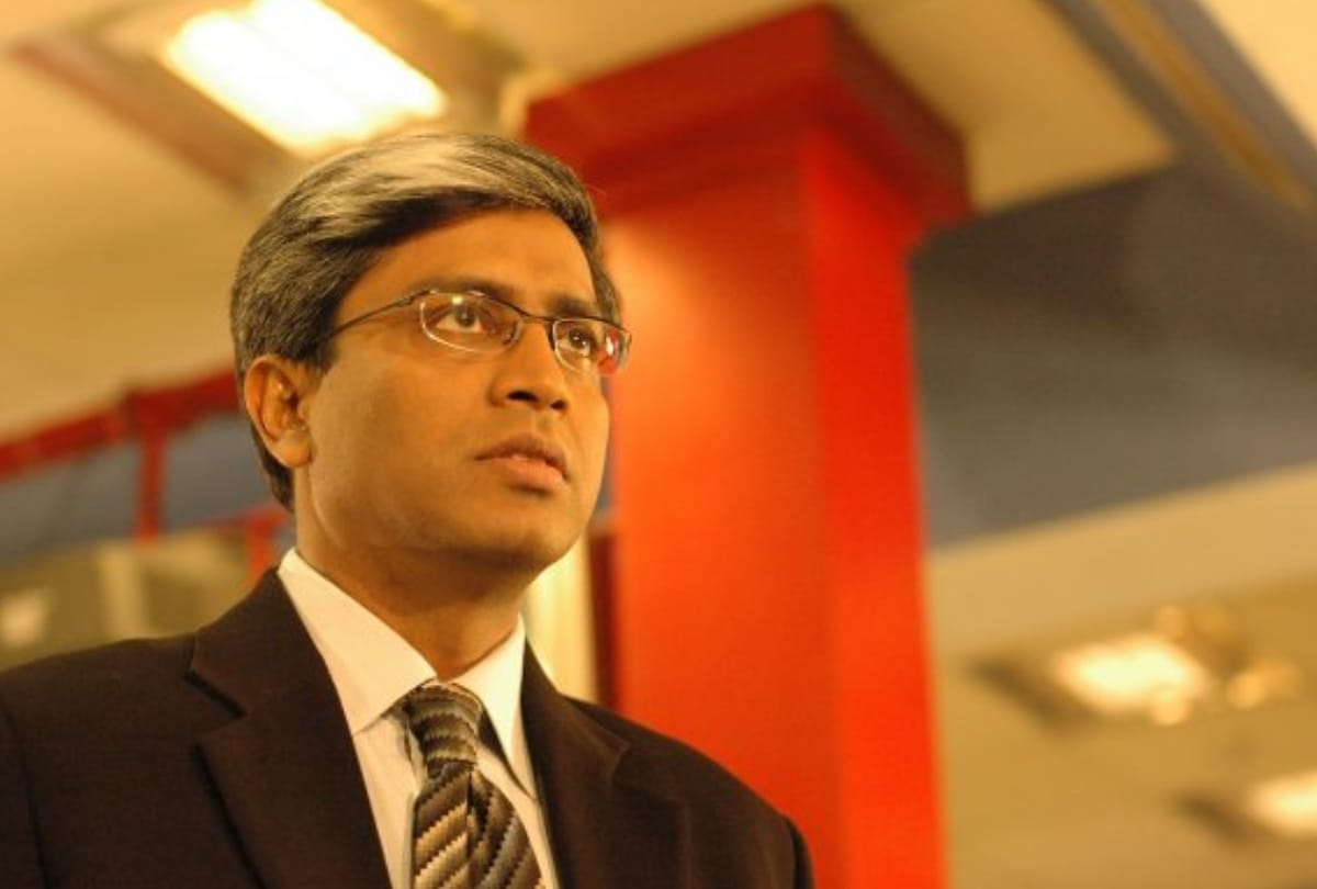 when aap leader ashutosh post his photo as anchor trolled badly by social media