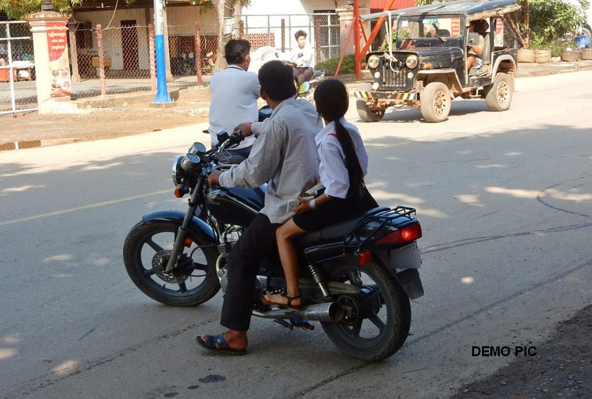 man going with daughter for her exam died when nilgai attacked their bike in delhi she serious