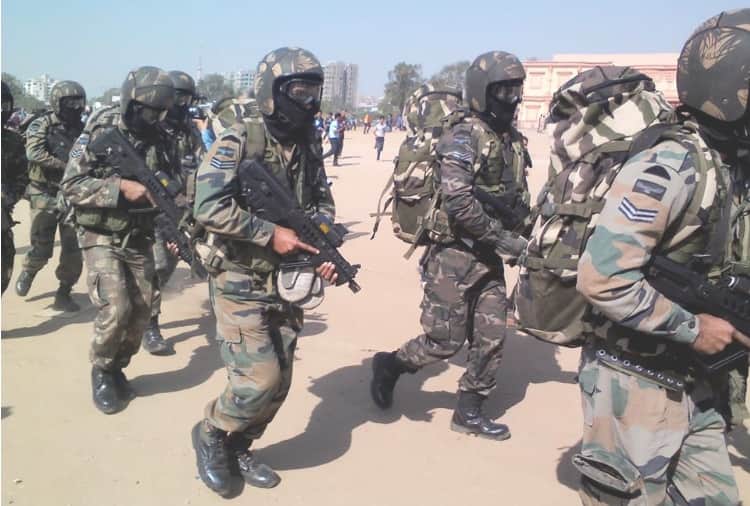 Indian Airforce Garud Commando Force Hard Training to Finish Terrorists 