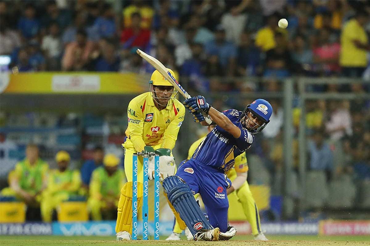 Ishan Kishan gets wicket-keeping aid from MS Dhoni after cskvmi match at pune