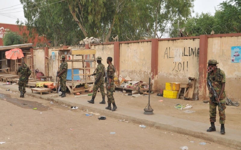 Bank robbery in Nigeria, 15 killed in police station attack
