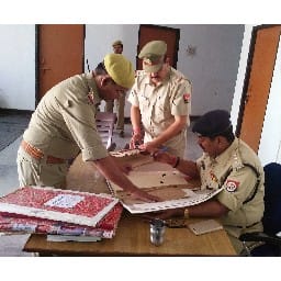 अपराध रजिस्टर पूर्ण न होने पर लगी फटकार