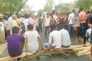 Student dies due to collision of car2
