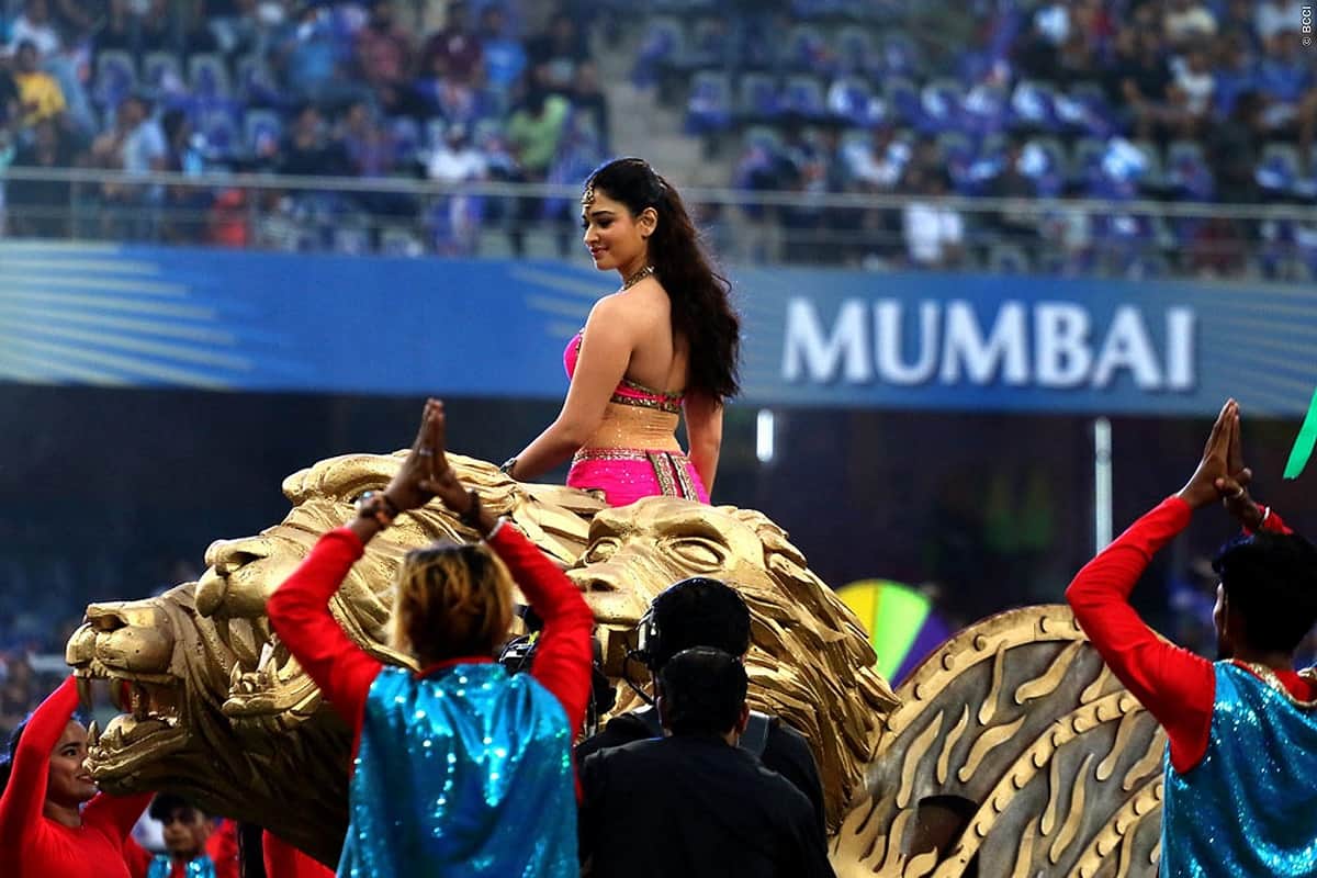 Jacqueline, tamanna and these bollywood actors welldone performance during ipl opening ceremony 2018