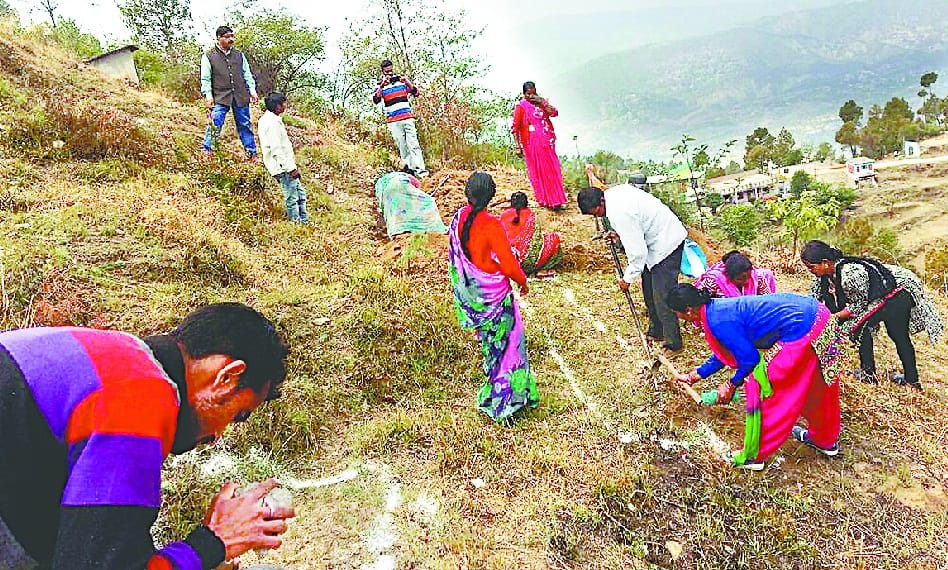 The work of reviving Kosi river from Gadholi village started