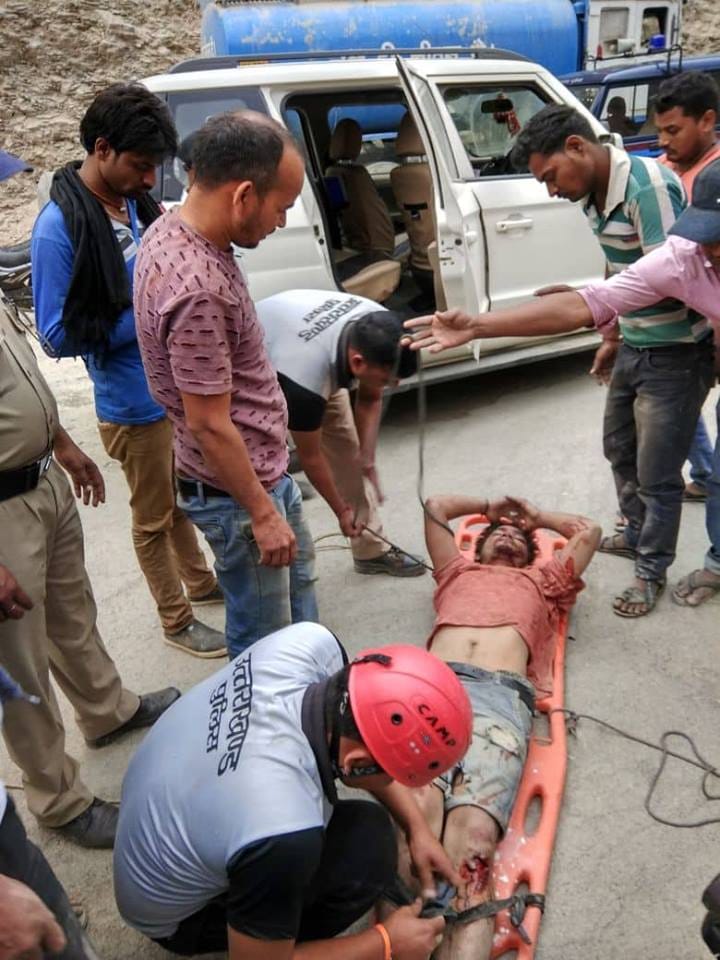 Car accident horrible photos of dead body rescue on badrinath highway