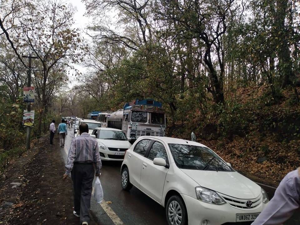 Bus accident in nainital many passengers injured photos