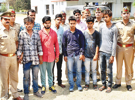 6 wehicle theif arrested with 13 bykes