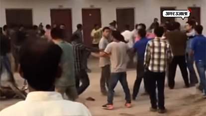 Chinese engineers beats Pakistan police cops to stopping them to visit red light are