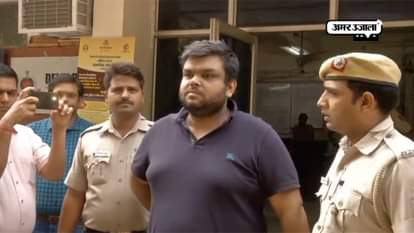  Businessman fakes poverty to get son seat at Delhi school