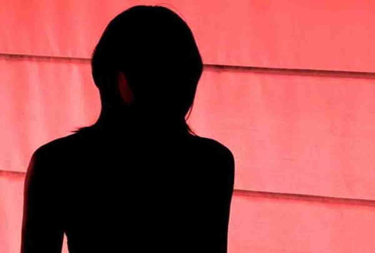 man sold her 14 old niece