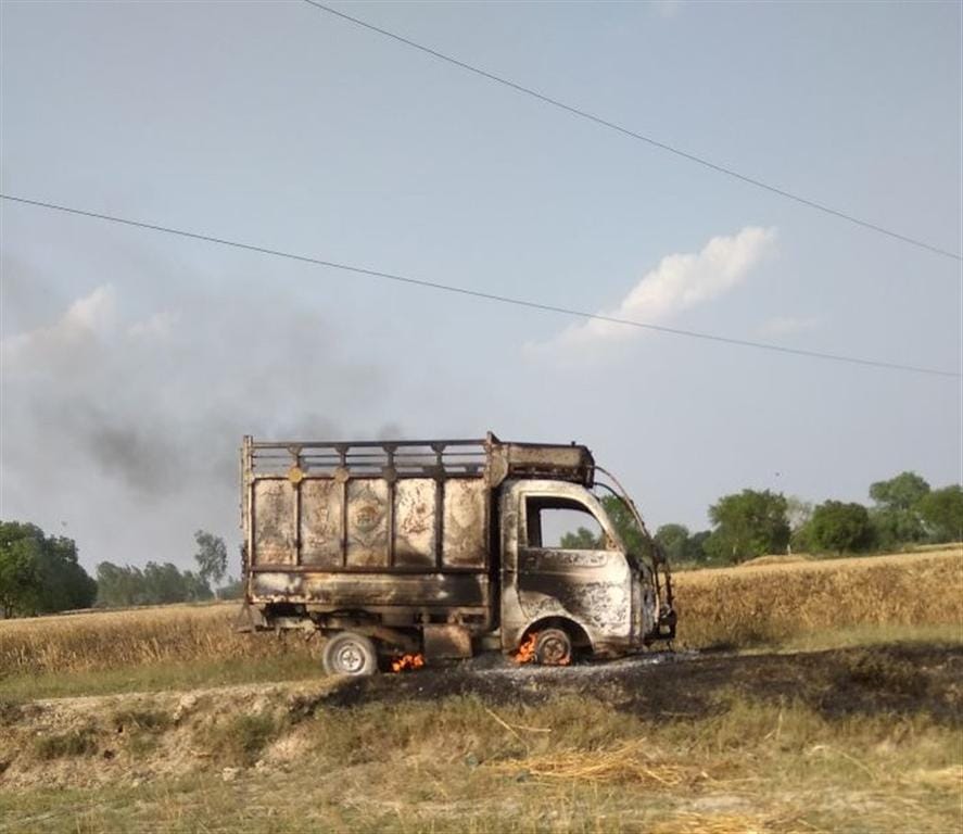 high tension line fall down in loader, one dead and father brother heart fall