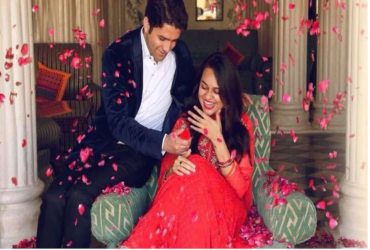 2015 IAS topper Tina Dabi and runner up Athar Aamir-ul-Shafi Khan will marry in J&K