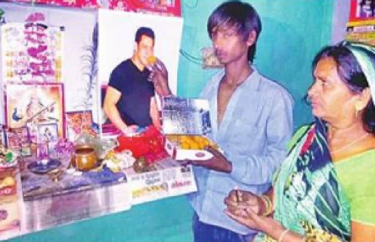 Salman khan fan Bunty from Aligarh, Uttar Pradesh very happy after bail in black buck poaching case
