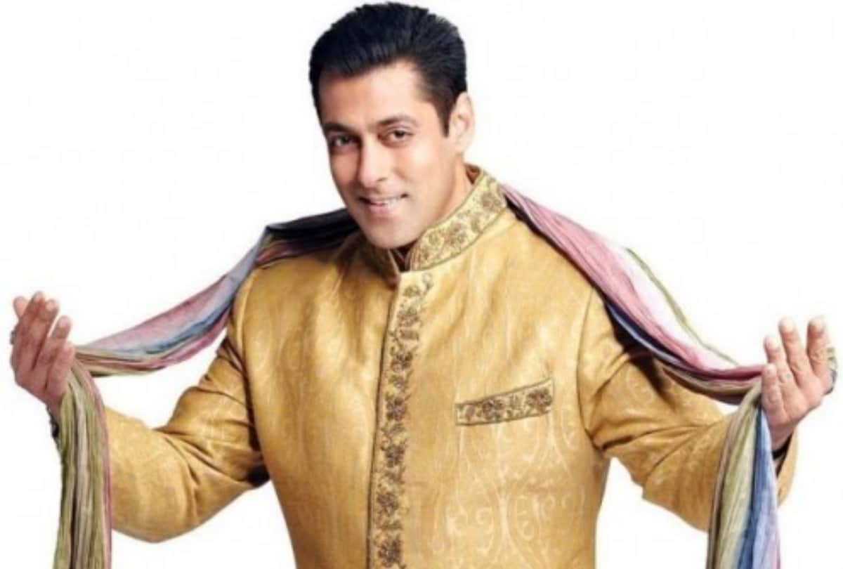 Dabangg 3 Salman khan was caught at his girlfriend house