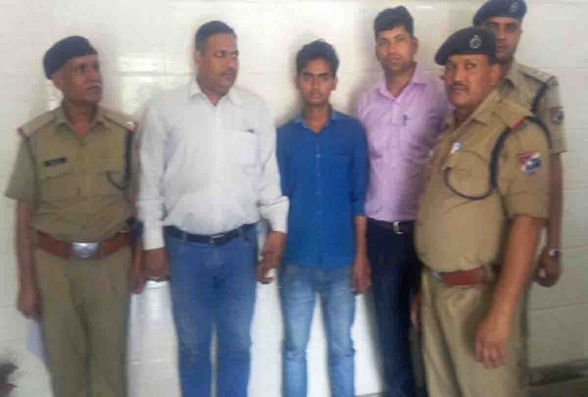 silver Smuggler caught in kanpur central
