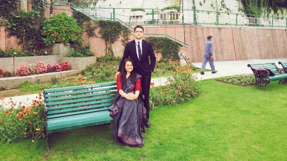 ias 2015 topper tina dabi and second topper get married in kashmir 