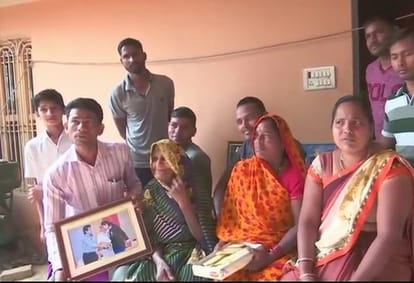 Commonwealth games varanasi daughter poonam yadav create history