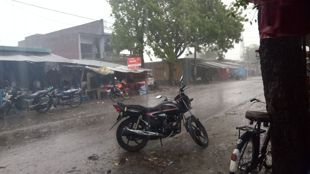 rain in lucknow changes its weather
