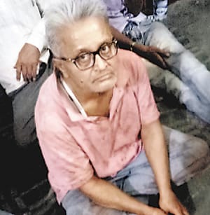 A retired engineer killed a knife and scissor with a deadly assault on his wife;