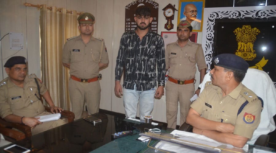 Firing in Baghpat and 5 people injured, sent the accused to jail
