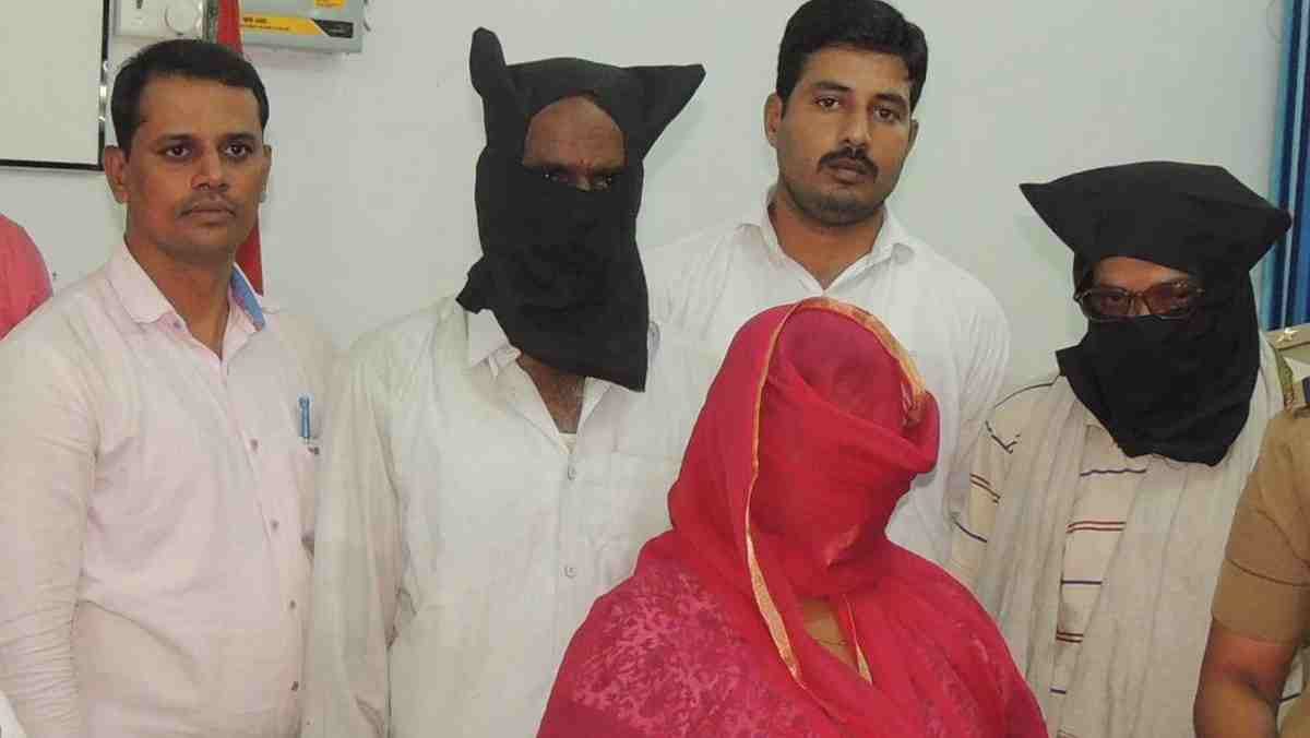 Police disclose women smuggling gang and three arrested