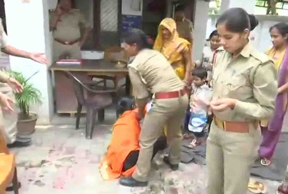 girl said she is raped by bjp mla kuldeep singh sengar