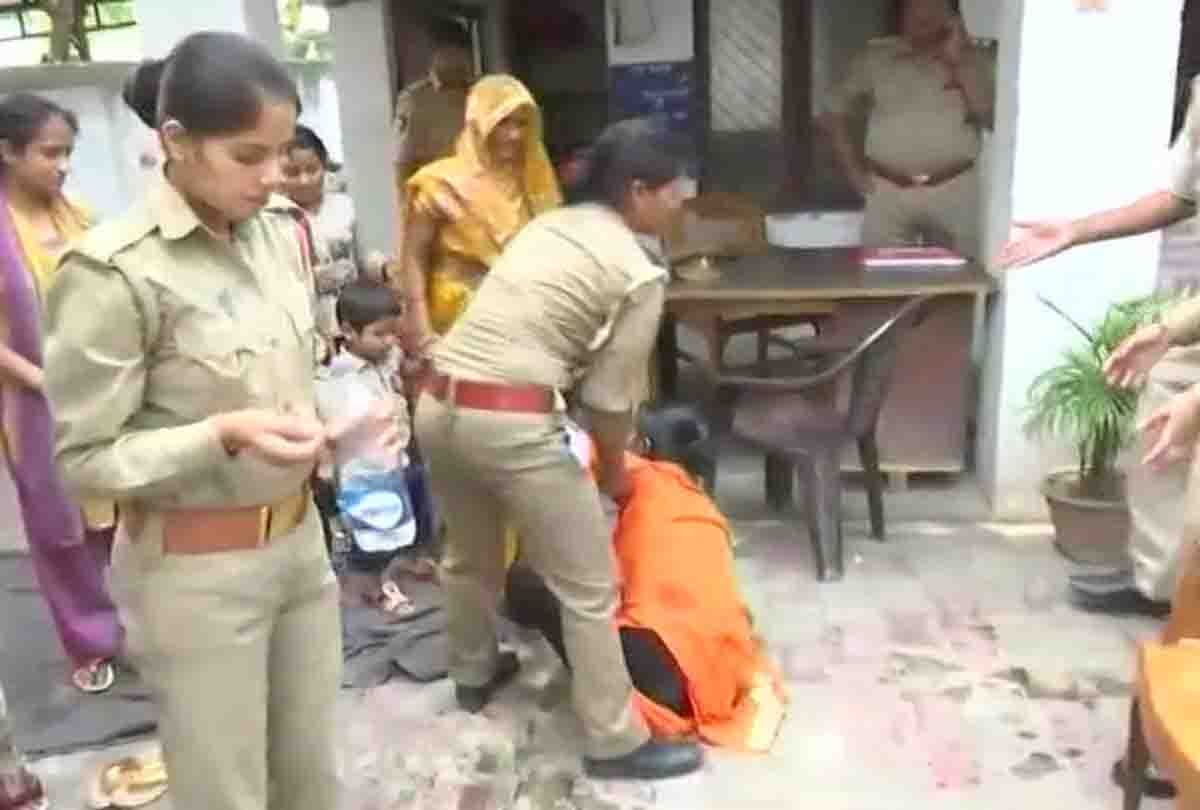 girl said she is raped by bjp mla kuldeep singh sengar