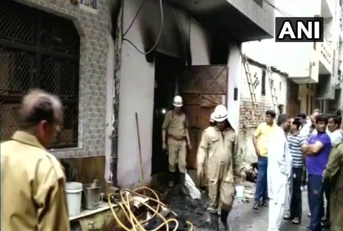four dead after fire broke out a godown in Sultanpuri of delhi