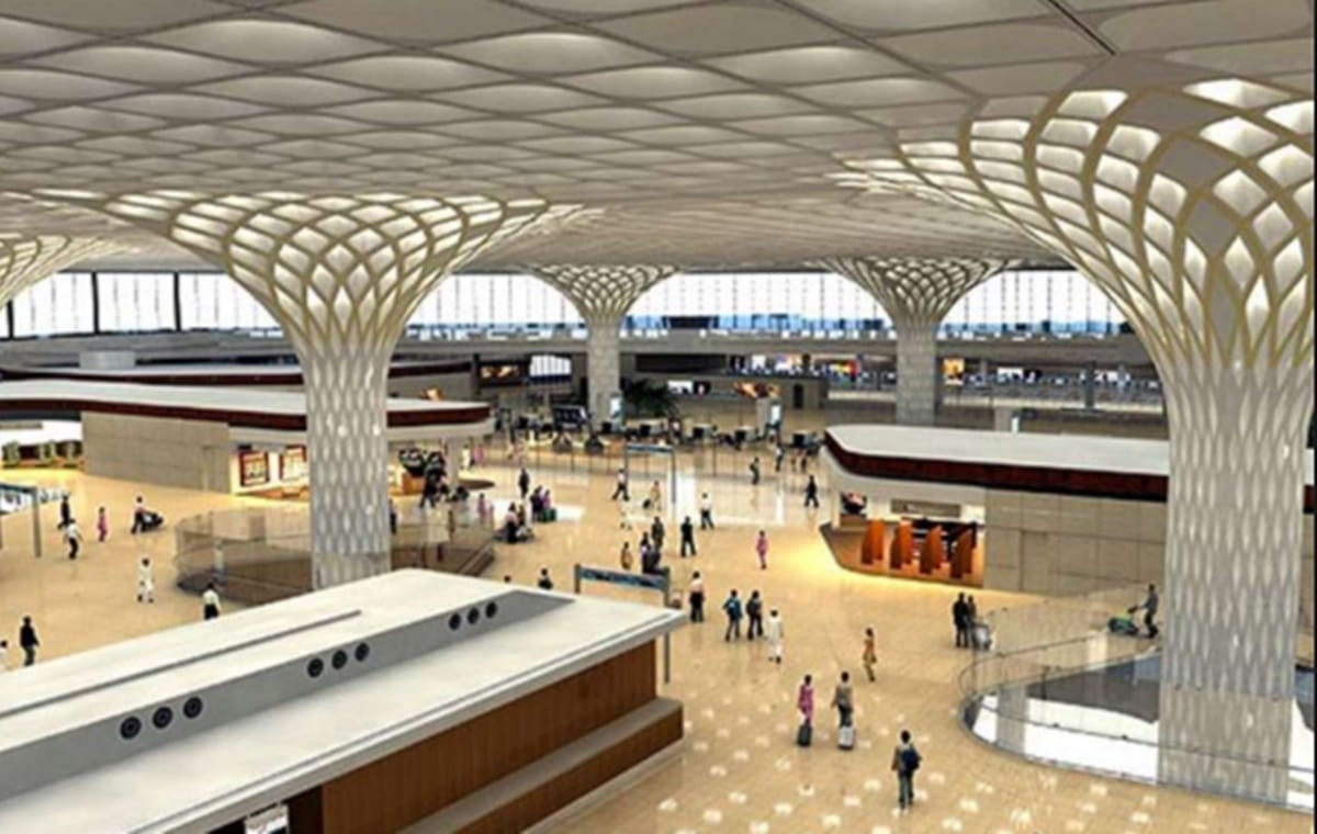 Mumbai: Rs 45 lakh seized during search at airport, one employee including accused also arrested