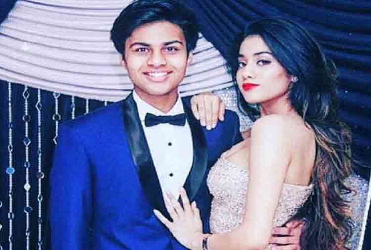 sridevi daughter jhanvi kapoor and her new boyfriend photos goes viral in instagram