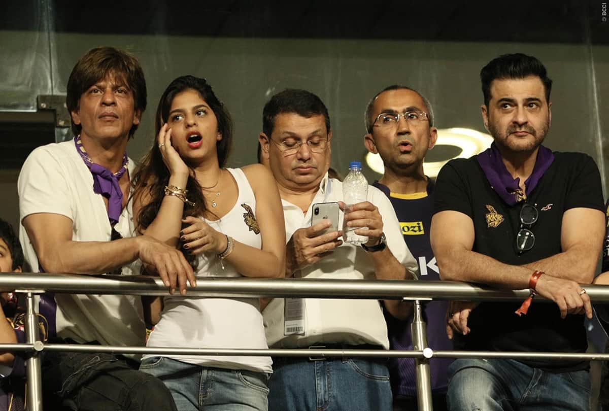 ipl kkr shah rukh khan with andre russell dance video viral
