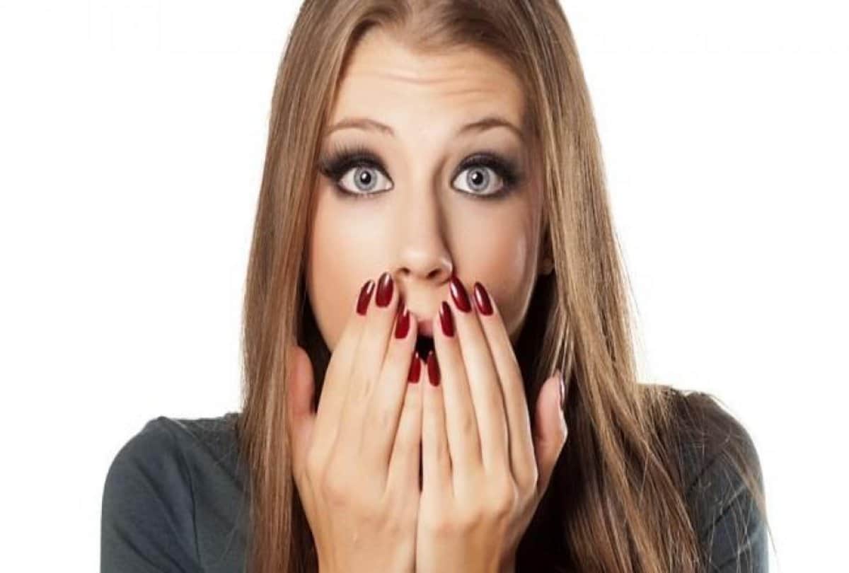 Weird Story Strange Thief Woman Steals Package Full Of Super Worms Viral Video