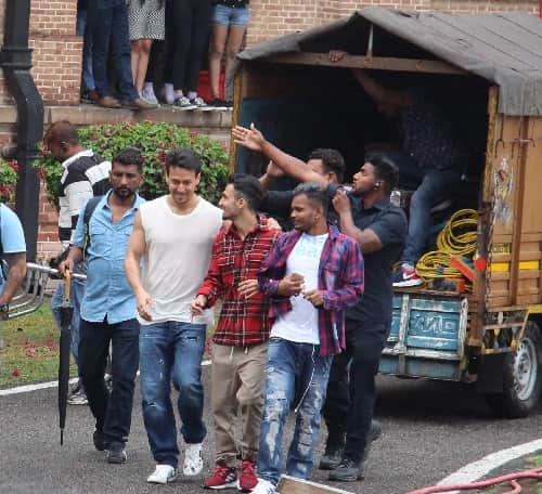 Tiger shroff child fan dance on student of the year 2 set in dehradun