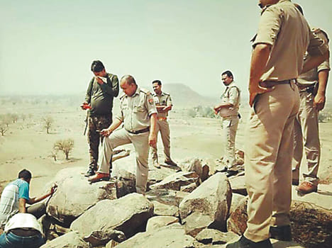 The bodies buried by stone